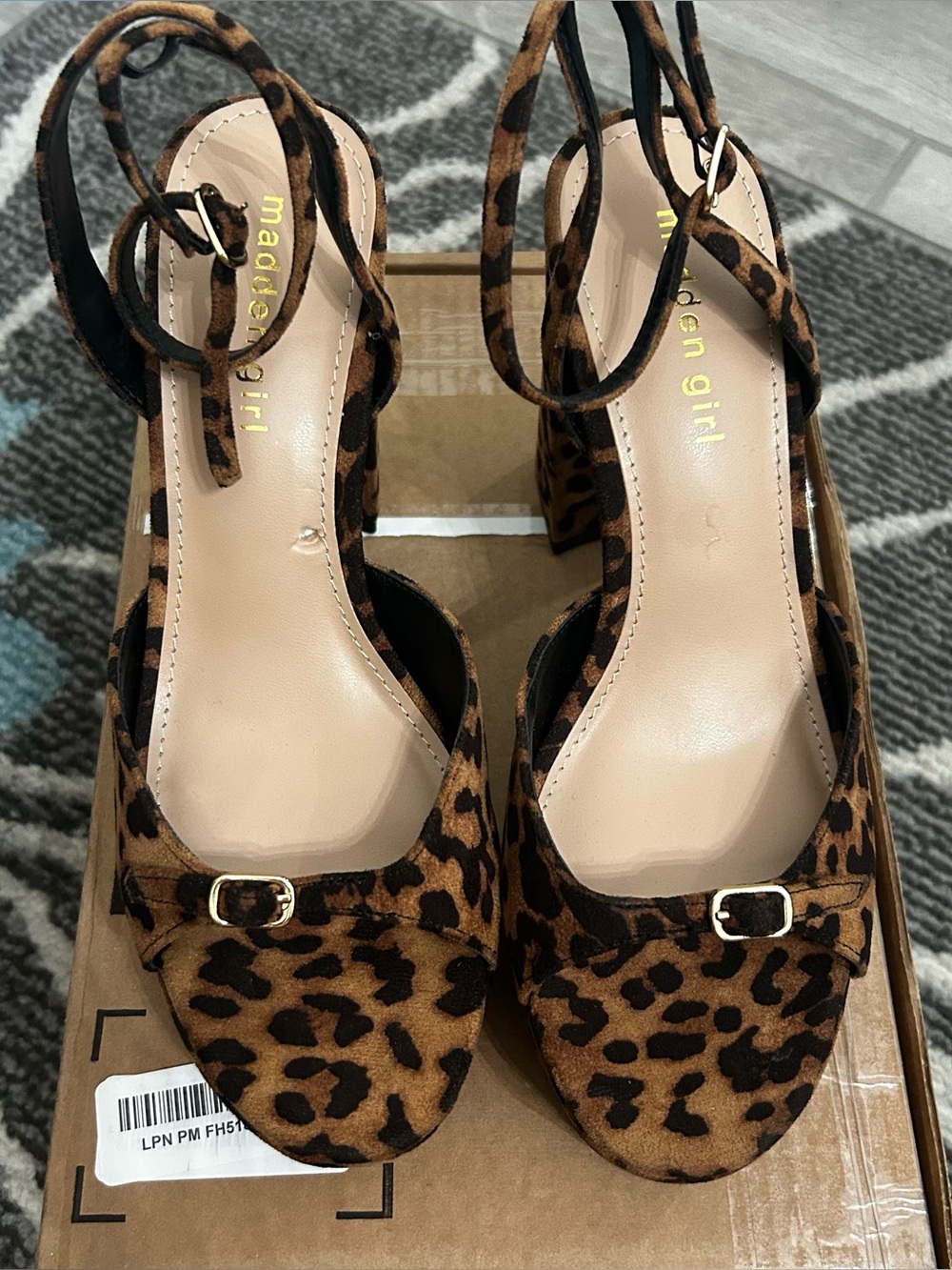 Madden Girl Leopard Print Platform Block Heel Shoes. Size 8.5